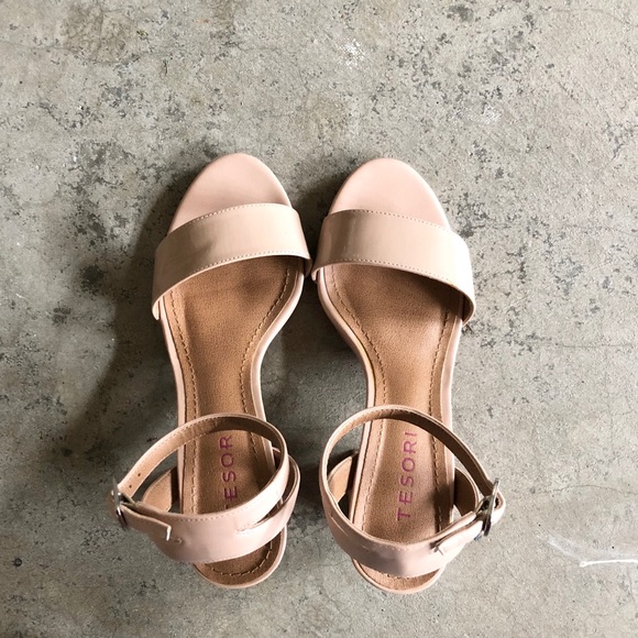 blush sandals